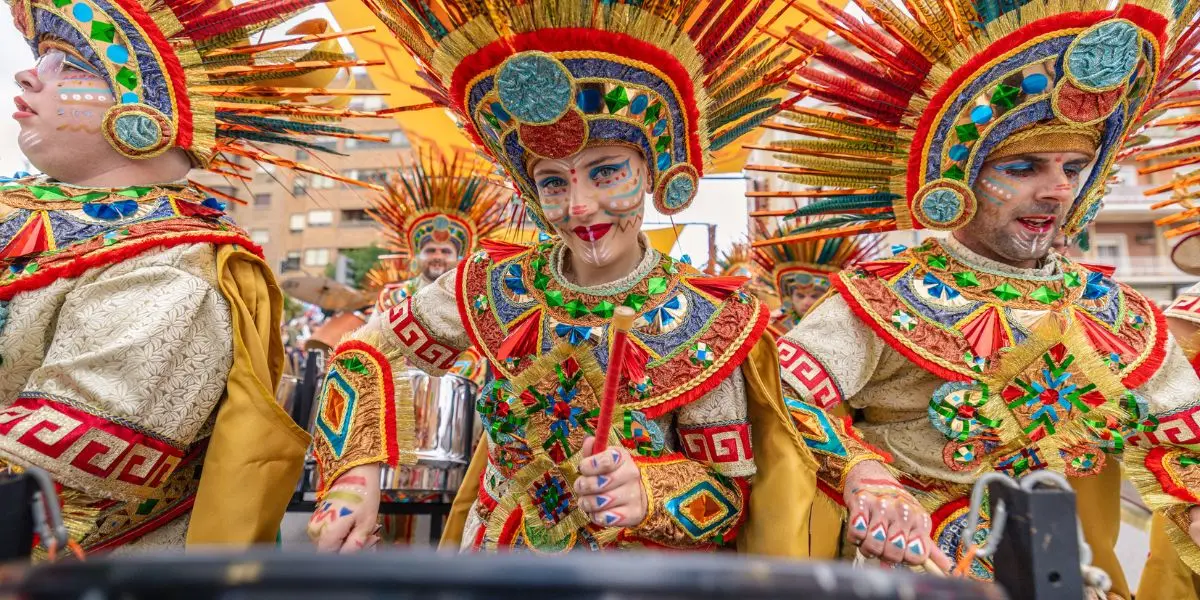 Desfile de comparsas, domingo, carnaval de Badajoz